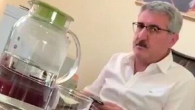 Diyanet’in Mekke Sorumlusu Ahmet Daştanbek 270 Bin Dolar Rüşvet Alırken Görüntülendi Diyanet’in Mekke Sorumlusu Ahmet Daştanbek 270 Bin Dolar Rüşvet Alırken